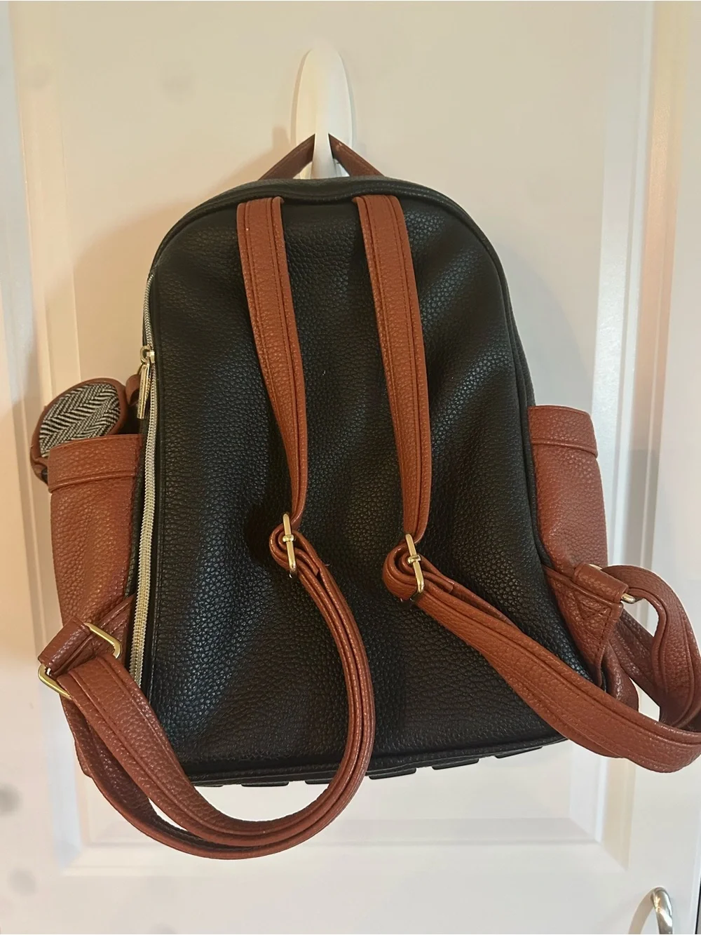Itzy Ritzy Black, Brown & White Herringbone Mini Backpack